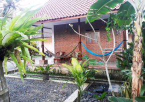  Ragha Homestay  Cijulang